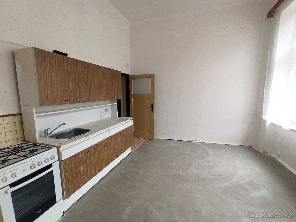Byty, Čáslav, 286 01
