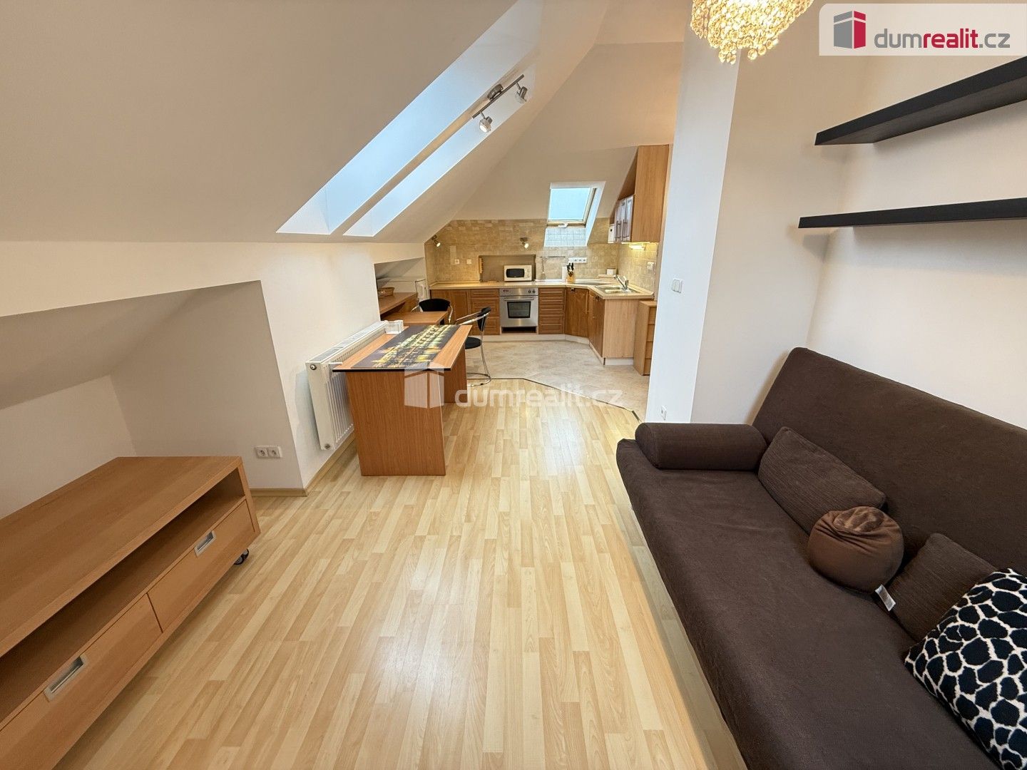 2+kk, Pod valem, Praha, 54 m²