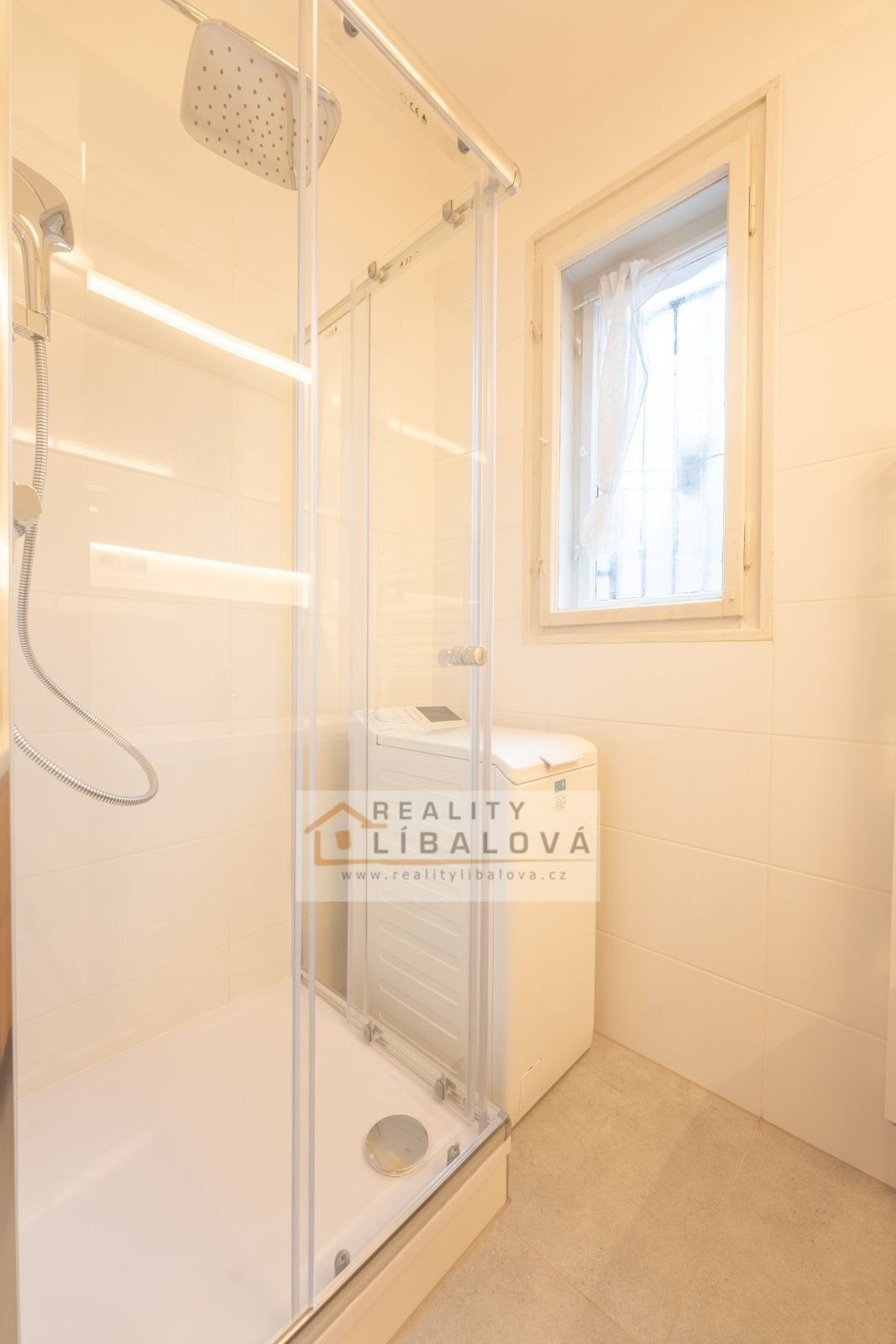 Pronájem byt 2+1 - Gočárova, Ústí nad Labem, 61 m²