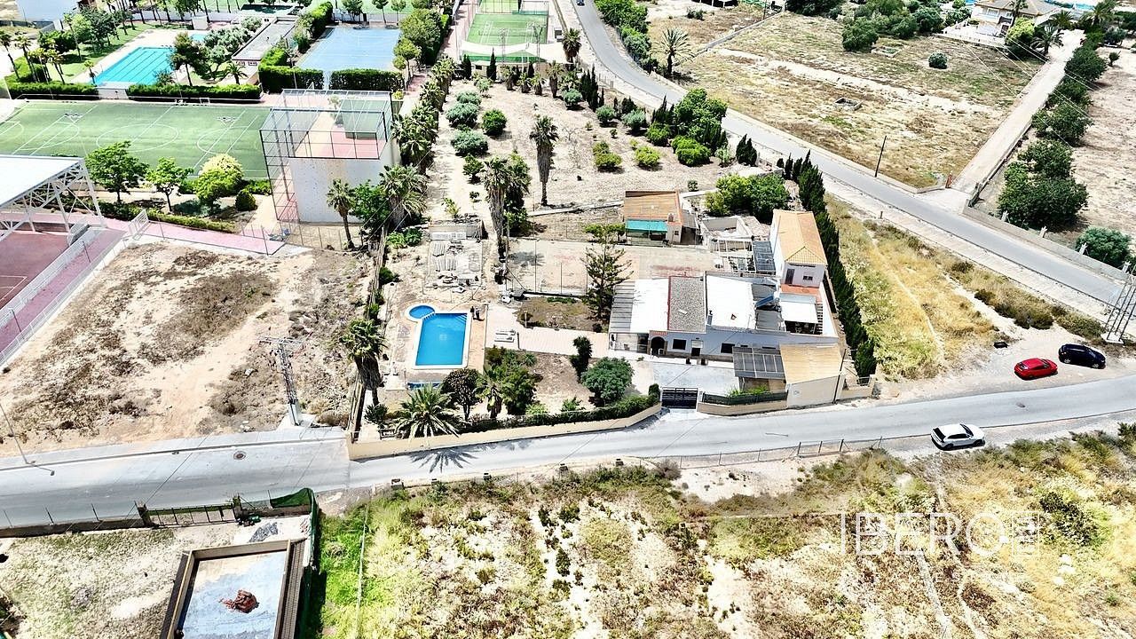Rodinný dům · 347 m² · Los Montesinos, ES - 3