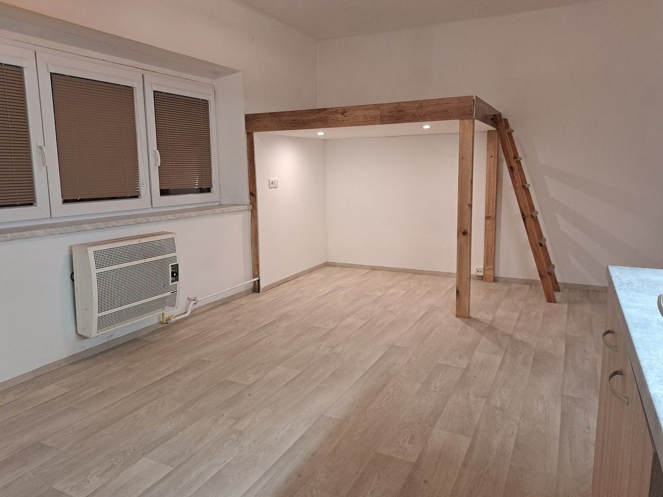 Pronájem byt 1+kk - Řehákova, Červený Kostelec, okres Náchod, 25 m² - 5