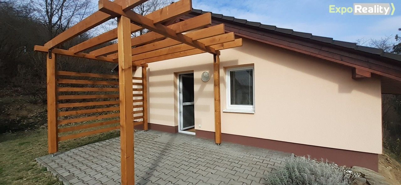 Pronájem rodinný dům - Bohuslavice u Zlína, 70 m²