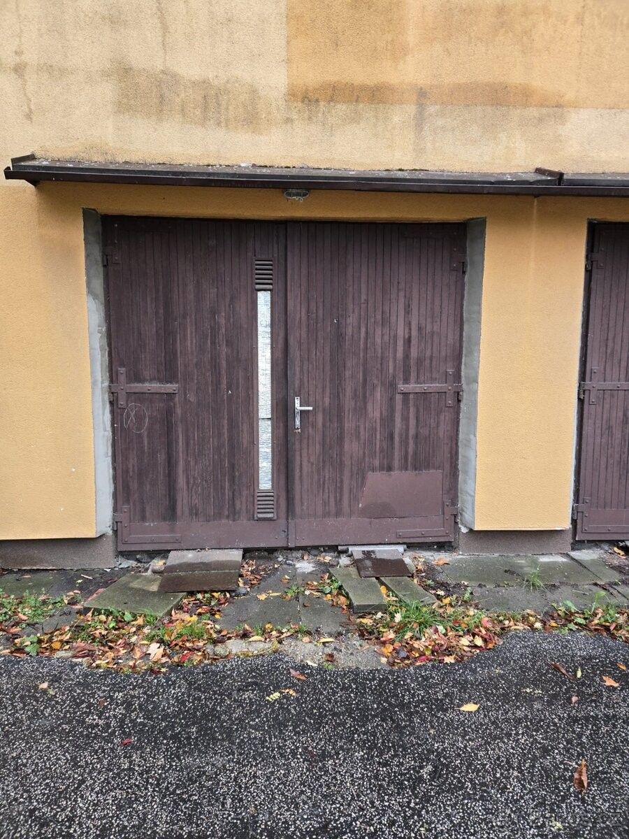 Garáže, Frenštát pod Radhoštěm, 744 01 - 2