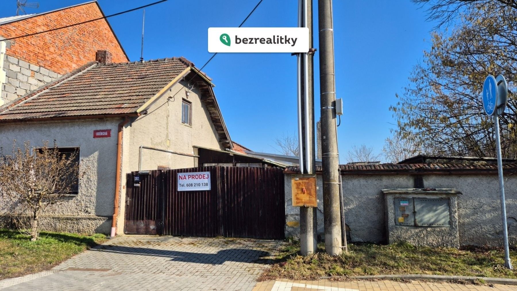 Prodej rodinný dům - Loděnická 392, Bohuňovice, 316 m²