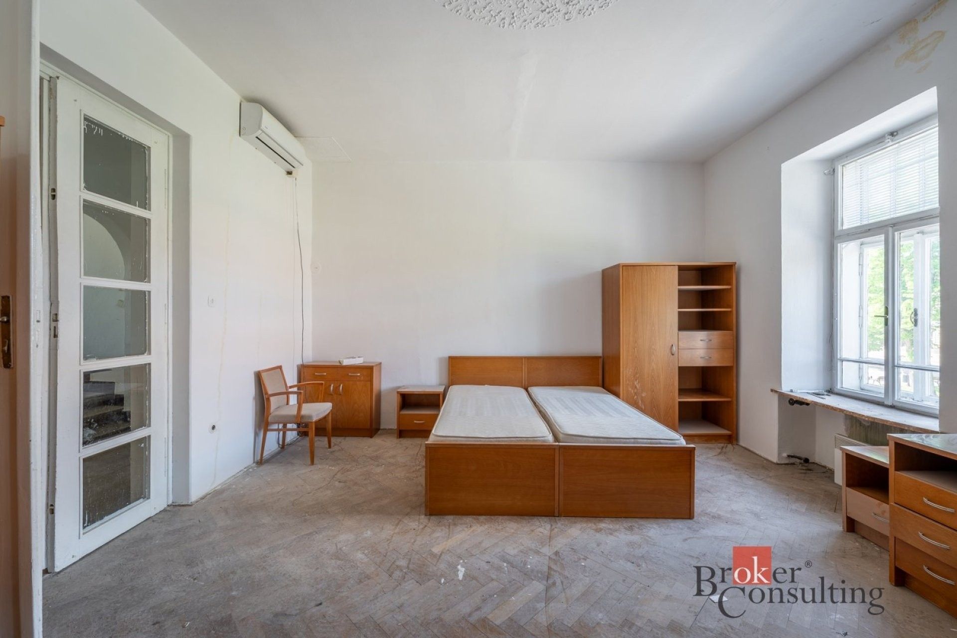 Byty, nám. Svobody, Blansko, 309 m² - 1