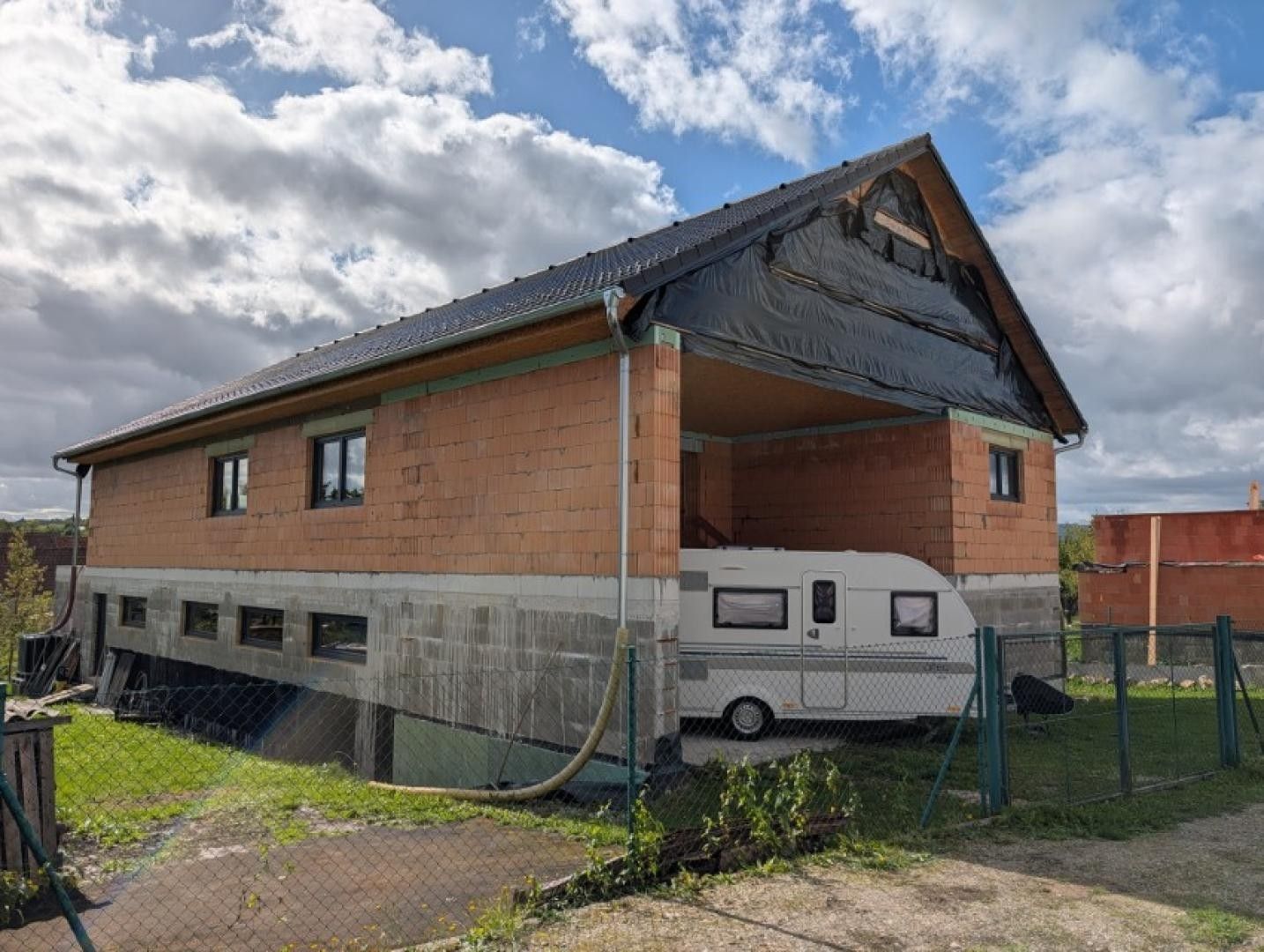 Rodinné domy, Skály, 401 m² - 1