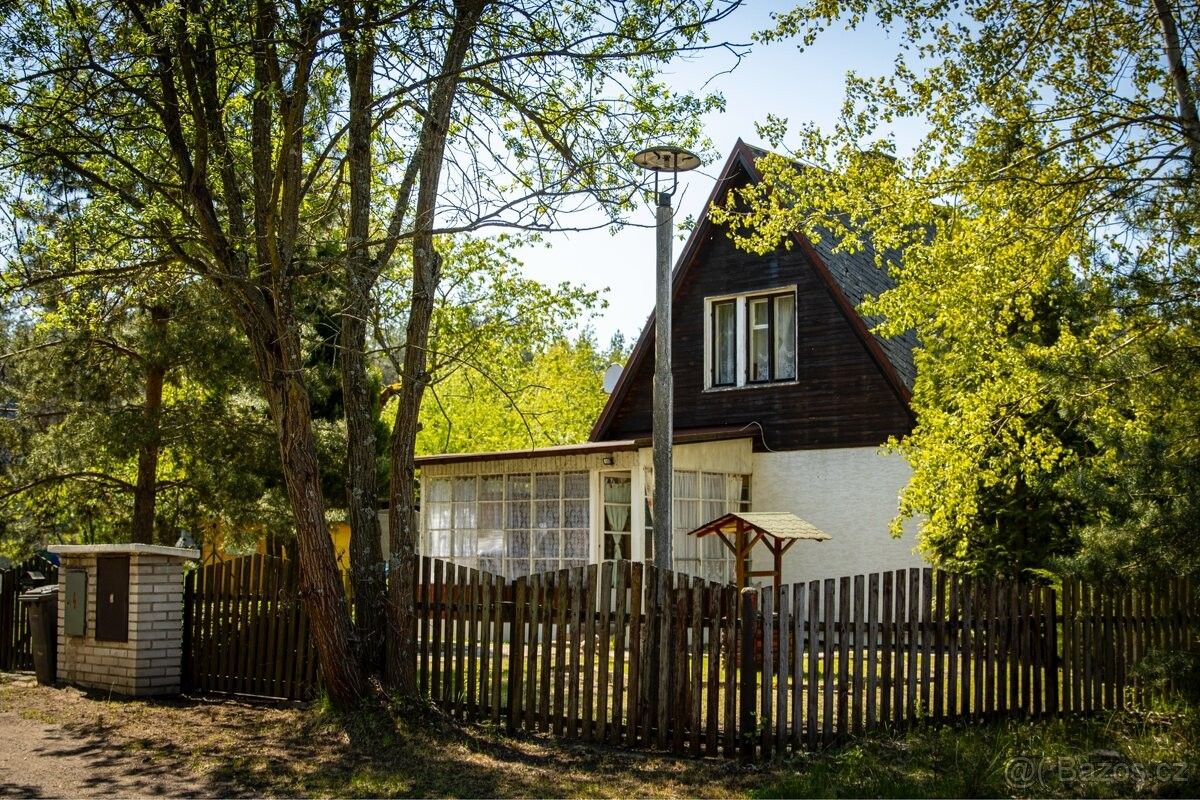 Prodej chata - Bělá pod Bezdězem, 294 21