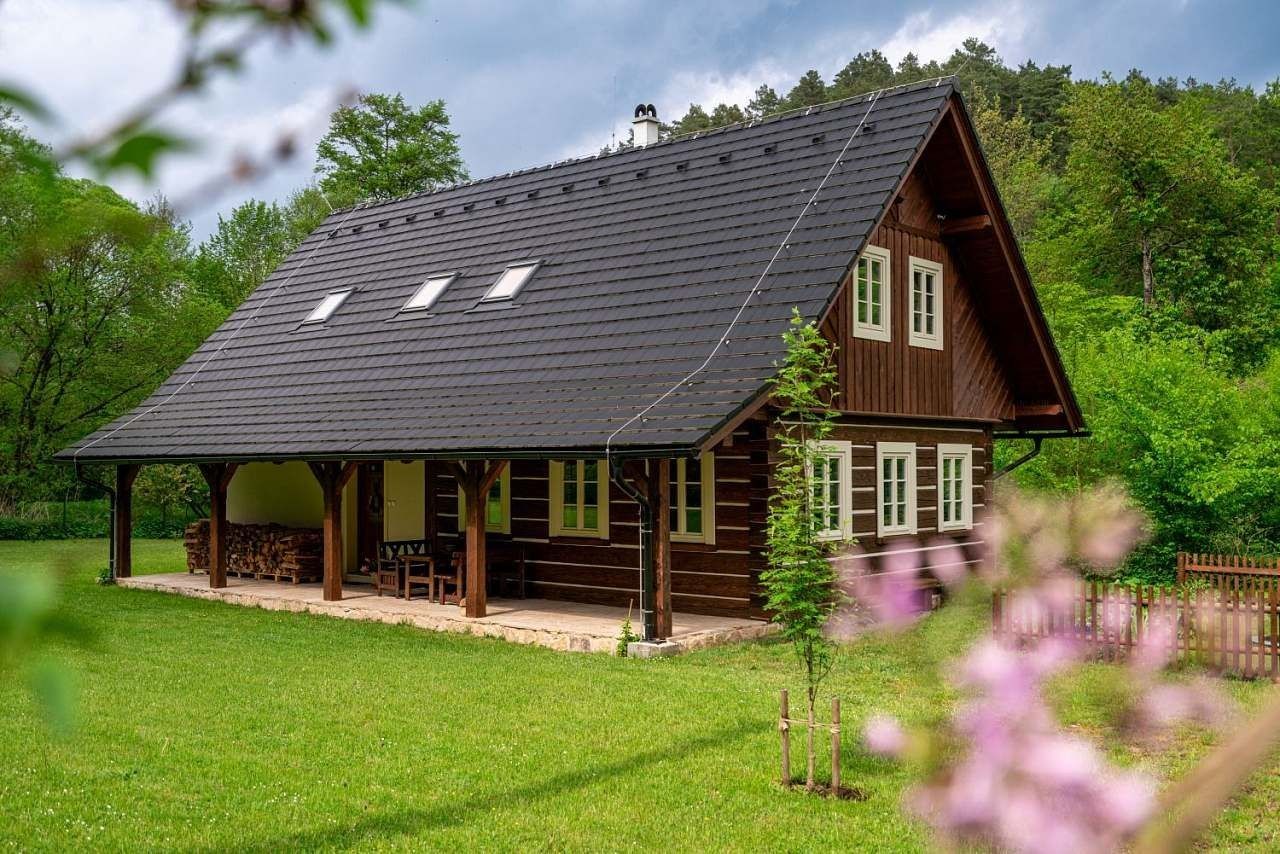 Chaty, Kokořín - Kokořín, Středočeský kraj
