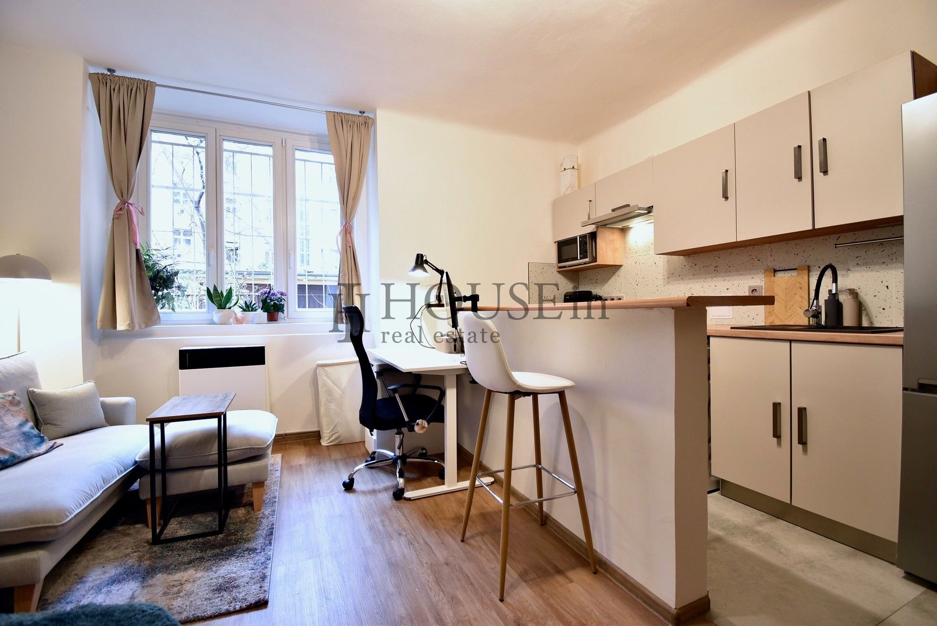 1+kk, Sportovní, Praha, 27 m²