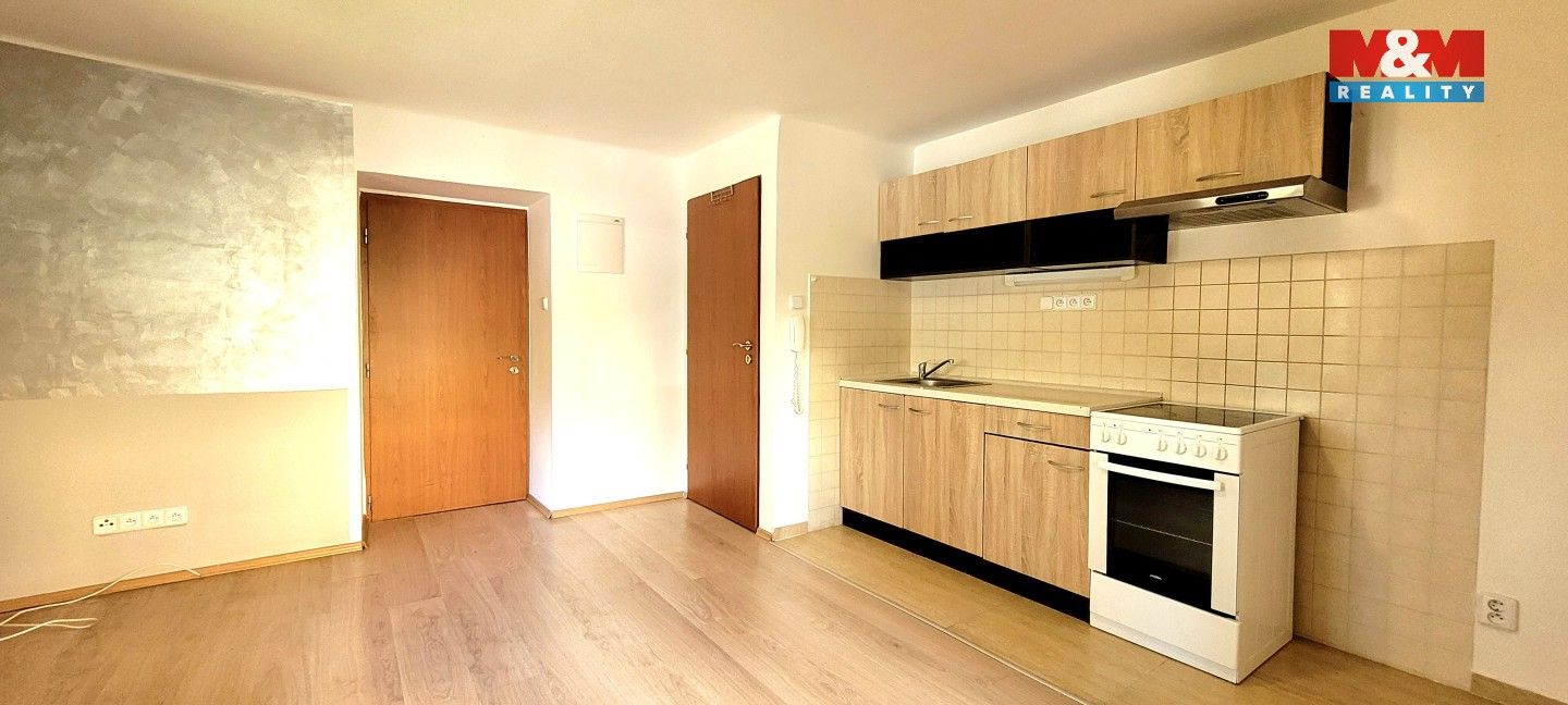 Pronájem byt 2+kk - Rybářská, Jablonec nad Nisou, 32 m²