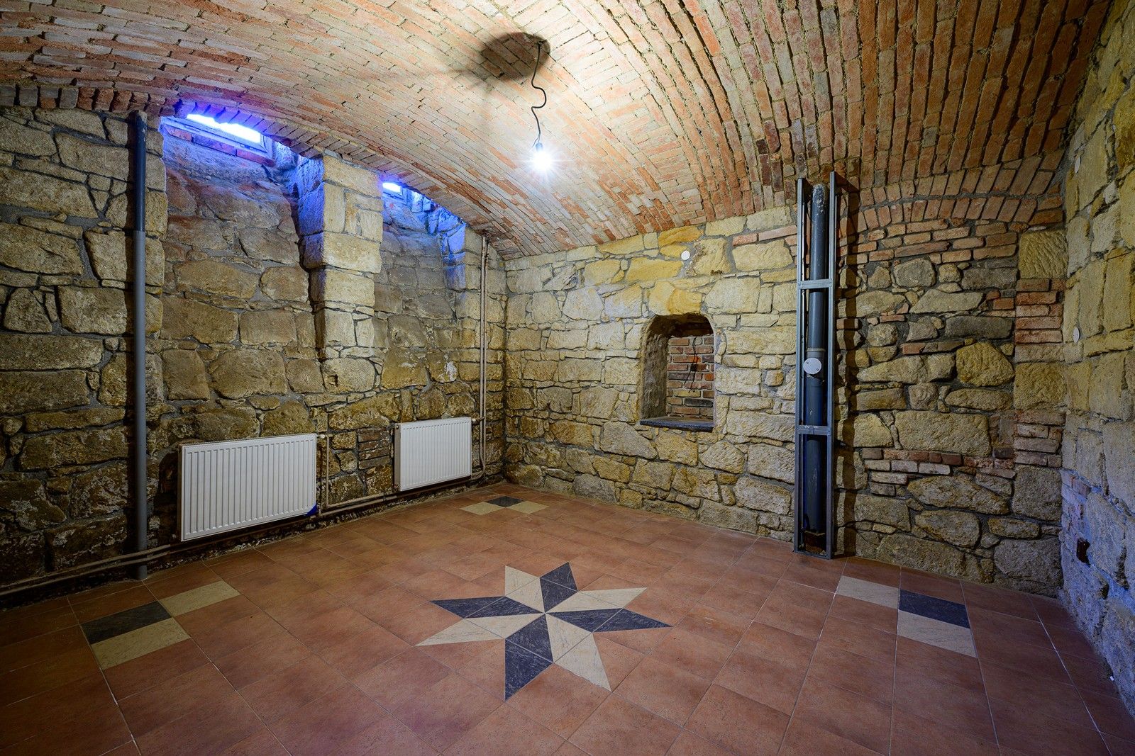 Sklad · 160 m² · Skvrňanská 2692, Plzeň Jižní Předměstí - 3