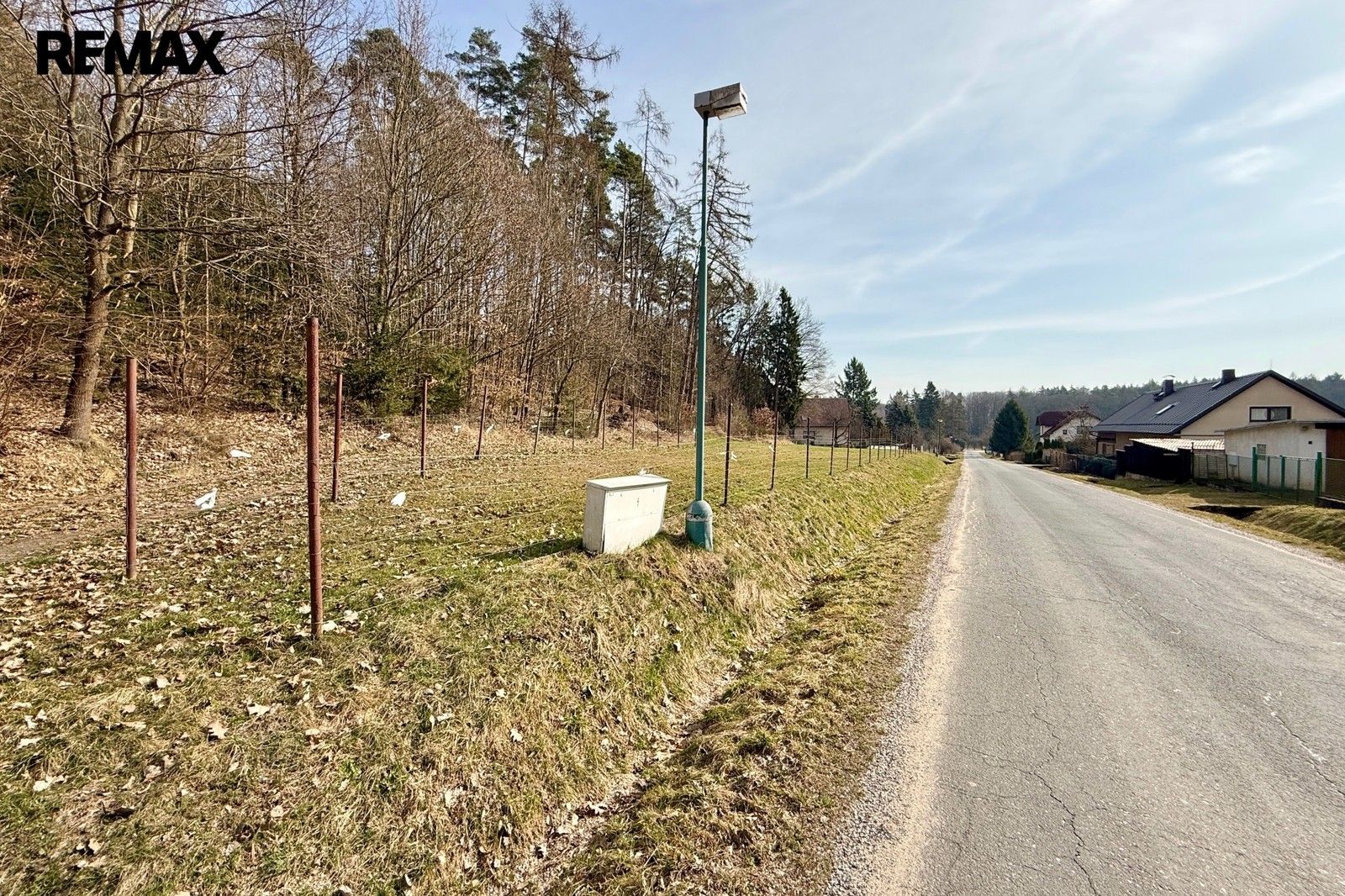 Stavební pozemek, Hrubá Skála – další