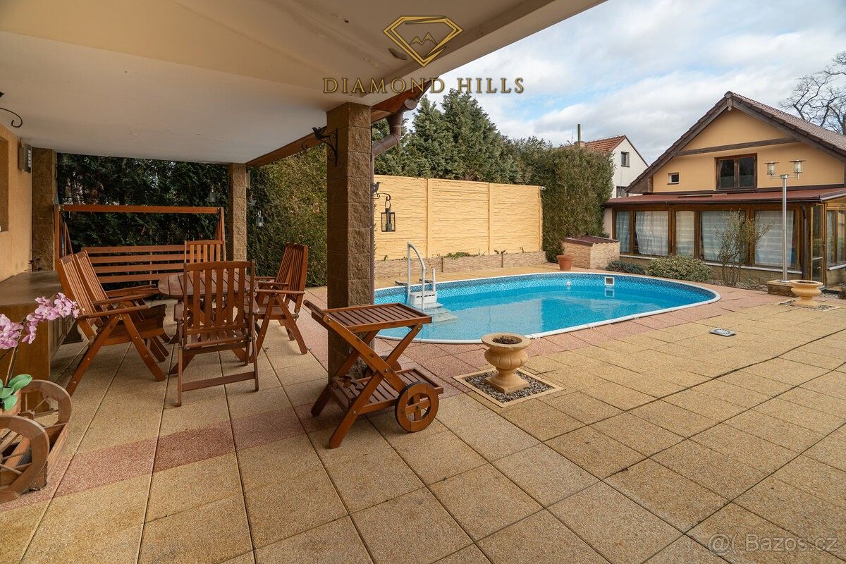 Prodej rodinný dům - Kostelec nad Černými Lesy, 281 63