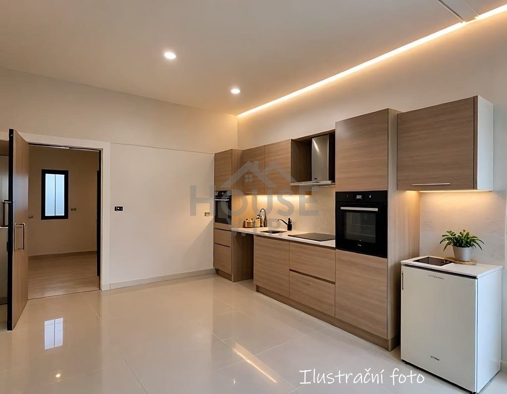 Prodej byt 2+kk - Praha, 48 m²