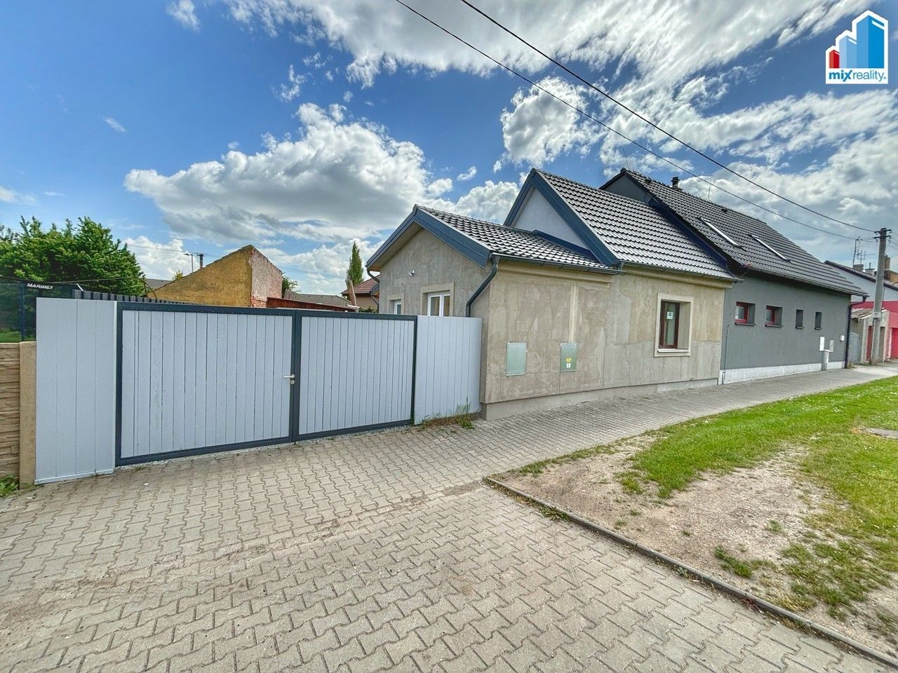 Pronájem rodinný dům - Plzeňská, Líně, 100 m²
