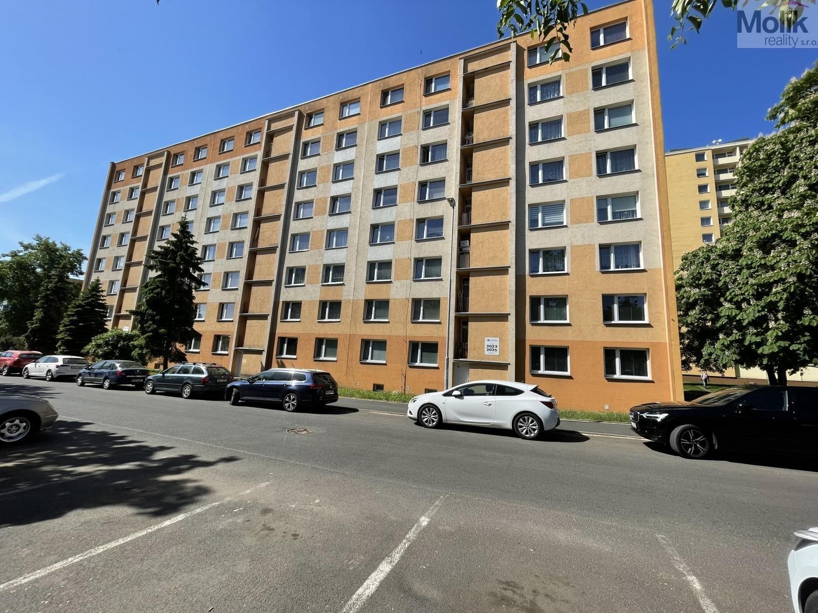 Pronájem byt 1+1 - Čapkova, Litvínov, 37 m²