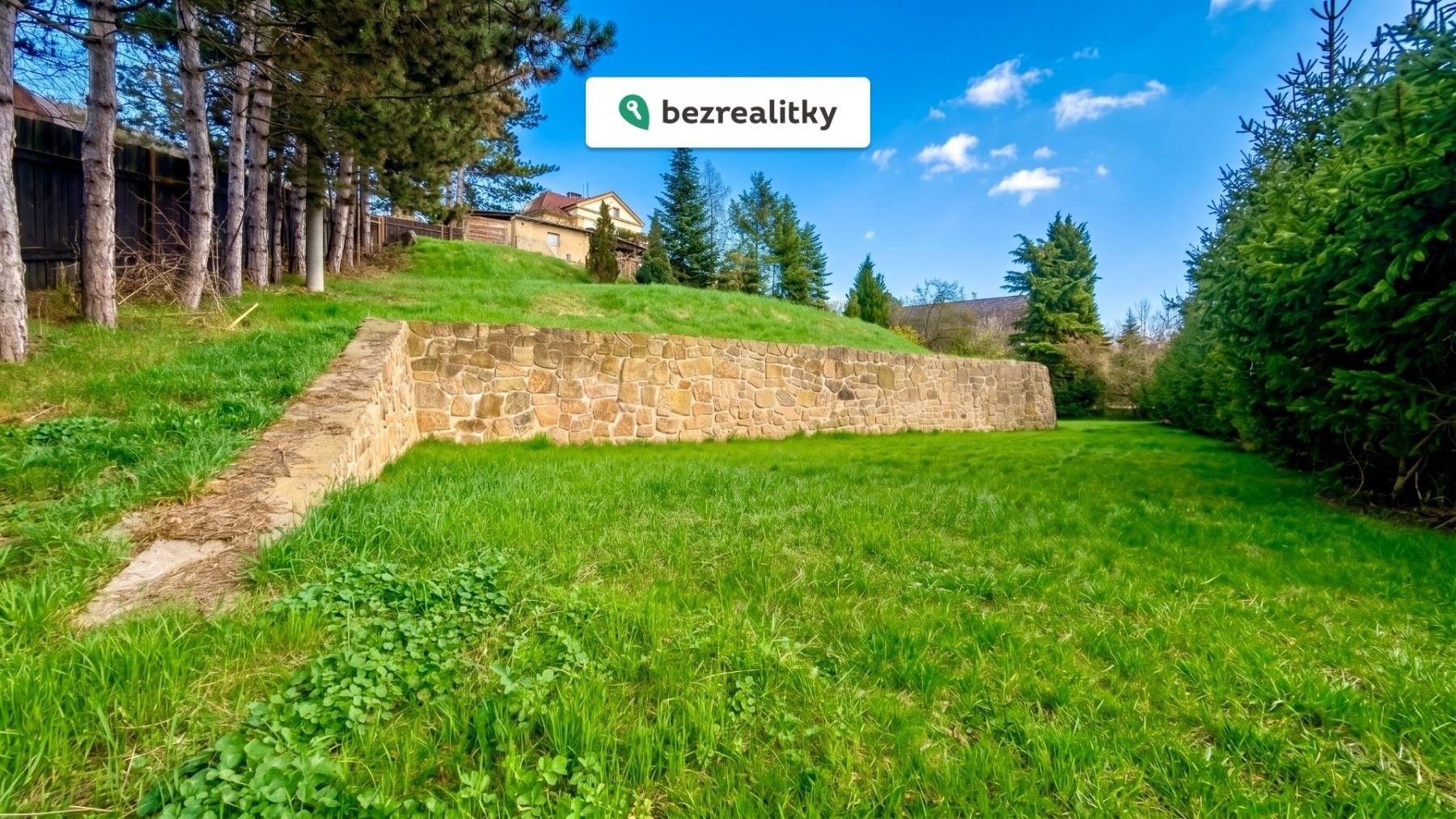 Pozemek pro bydlení, 1 210 m²