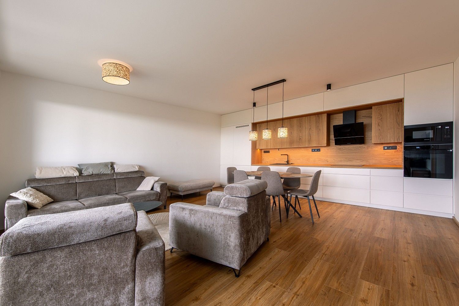 Byt 4+kk · 122 m² · Praha - Ruzyně, okres Praha 6, Hlavní město Praha - 3