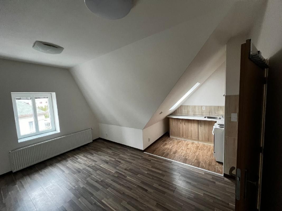 1+kk, Saskova, Kladno, 35 m²