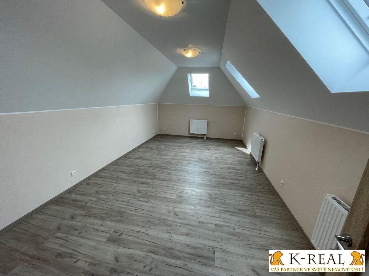 Pronájem rodinný dům - Božice, 80 m²