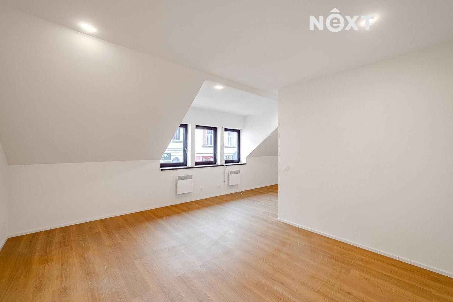 1+kk, Elišky Přemyslovny, Praha, 37 m²