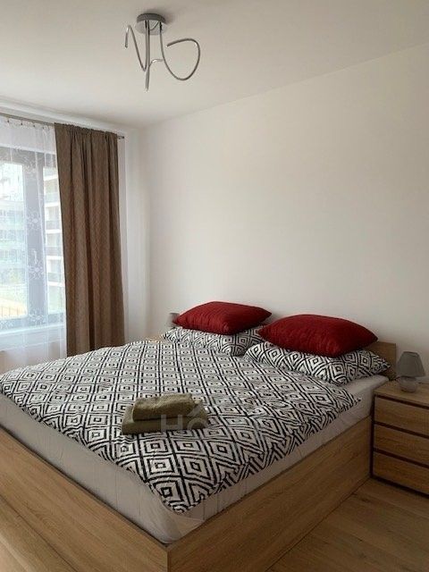 Pronájem byt 2+kk - Sokolova, Praha Karlín, 63 m² - 5