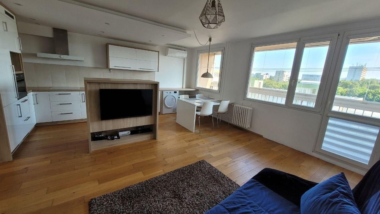 Byt 3+kk · 76 m² · Na rovnosti, Praha - 4