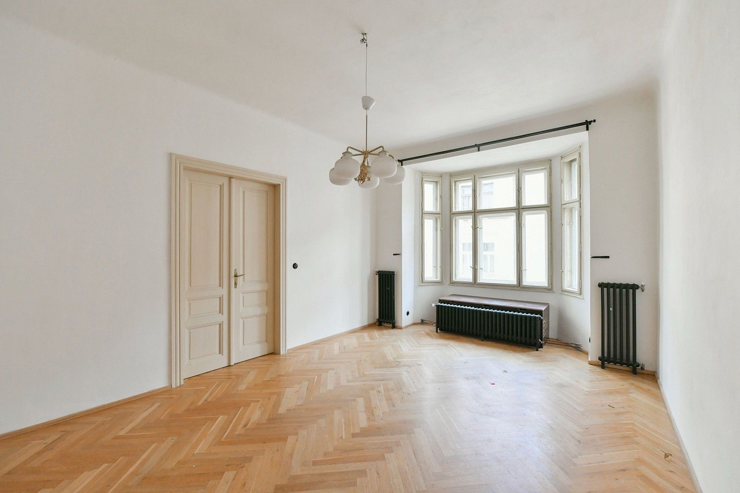 Byt 2+1 · 85 m² · Praha - Bubeneč, okres Praha 7, Hlavní město Praha - 3