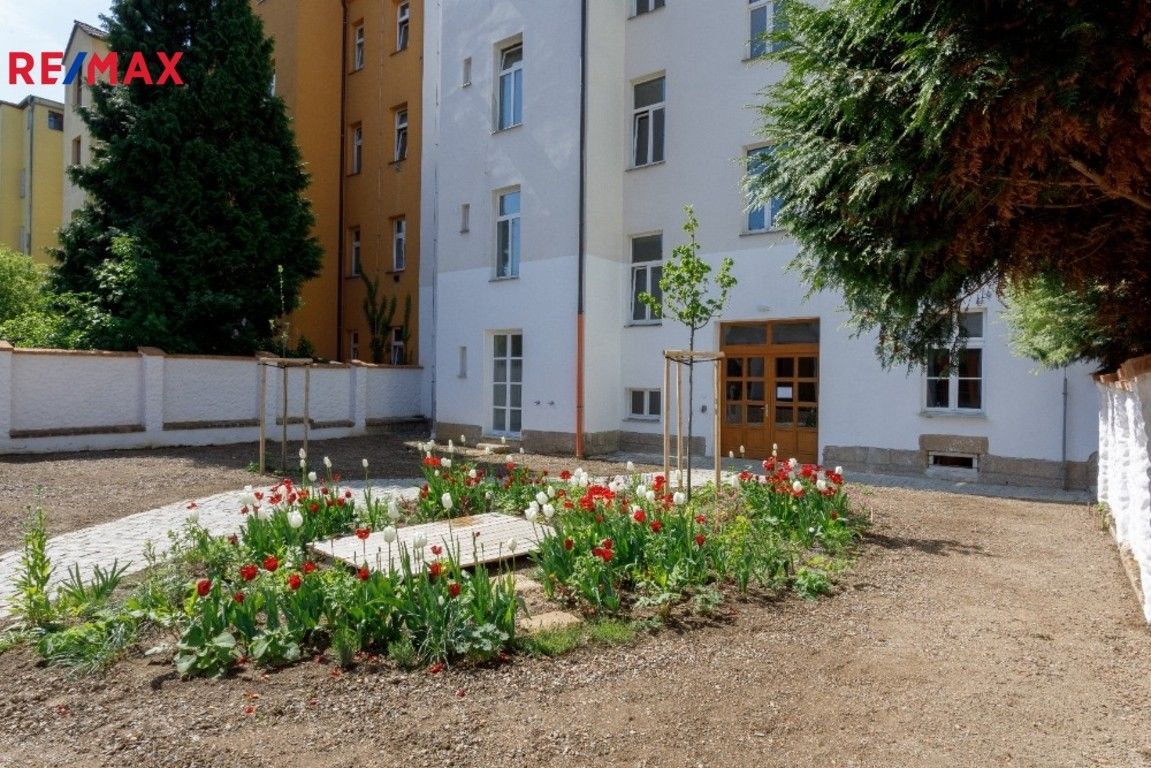 Pronájem kancelář - Jablonského, Plzeň, 10 m²