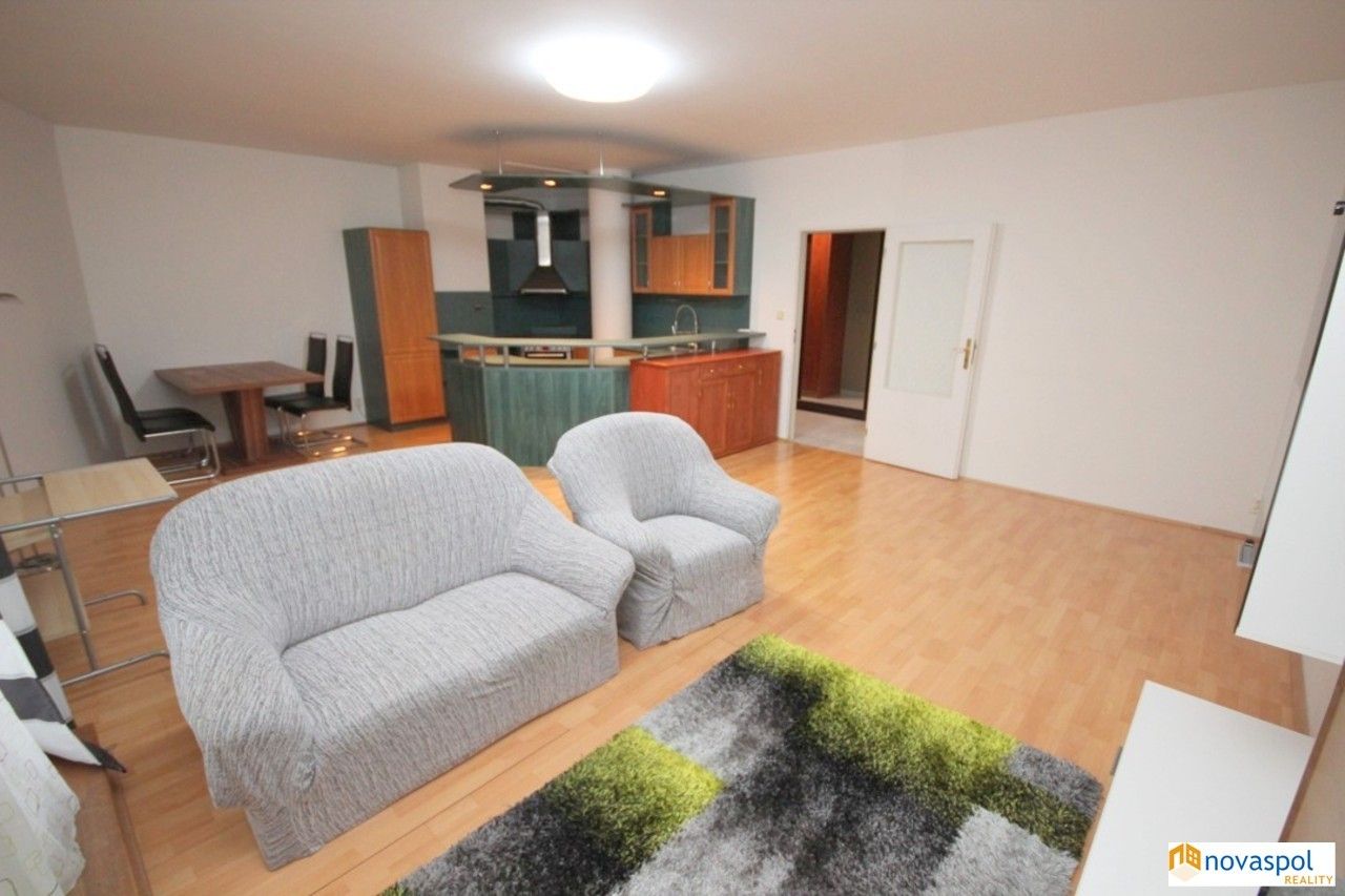 Pronájem byt 1+kk - Trnkovo náměstí, Praha, 54 m²