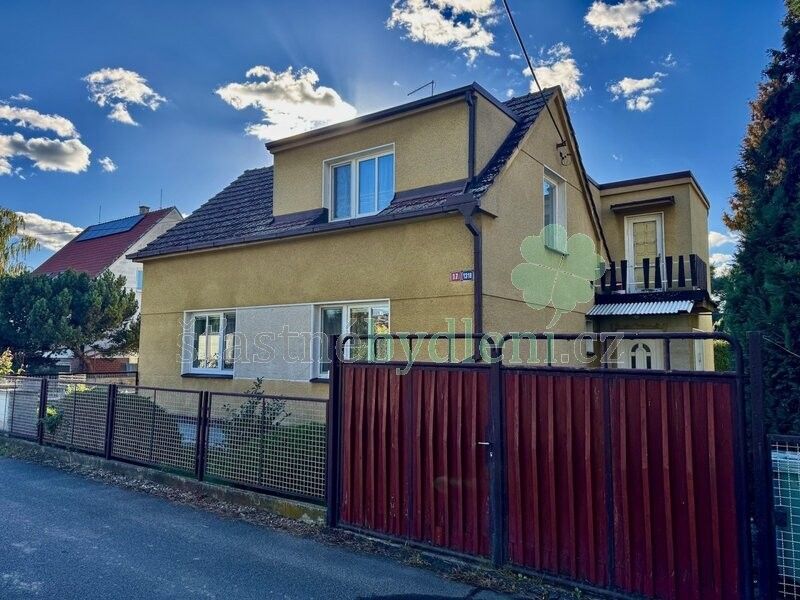 Rodinné domy, Býkev, 276 01