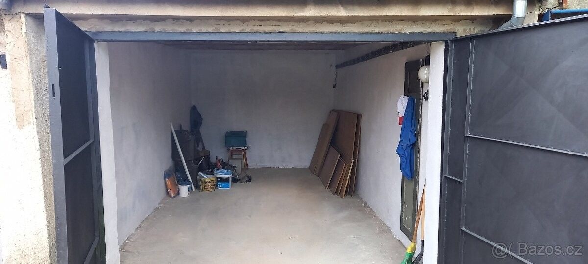 Pronájem garáž - Vacenovice, 696 06
