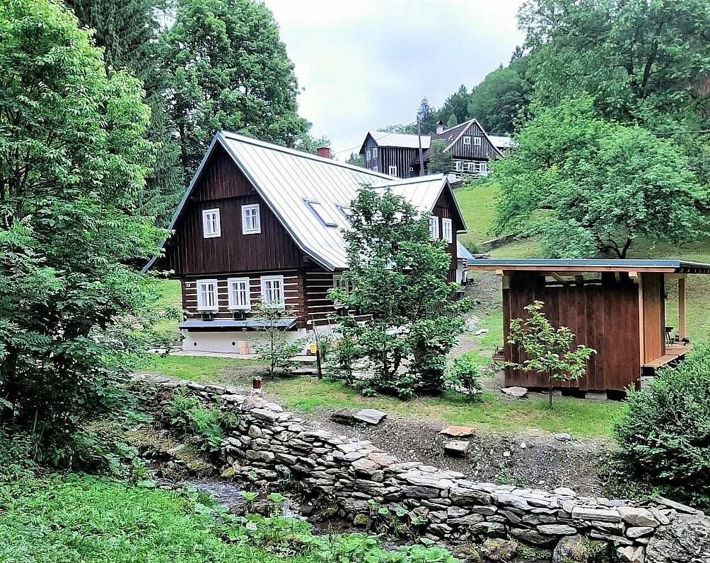 Chaty, Jablonec nad Jizerou - Bratrouchov, Liberecký kraj - 1