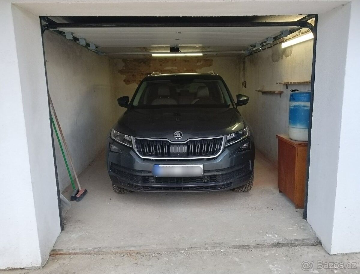 Pronájem garáž - Bílina, 418 01