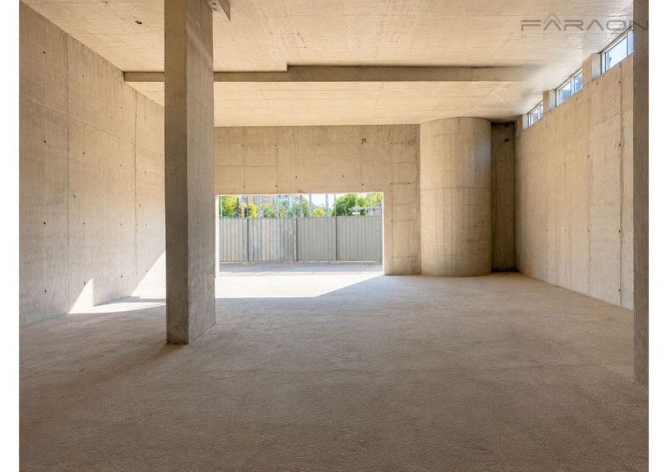 Obchodní prostory, Průběžná, Praha, 95 m²