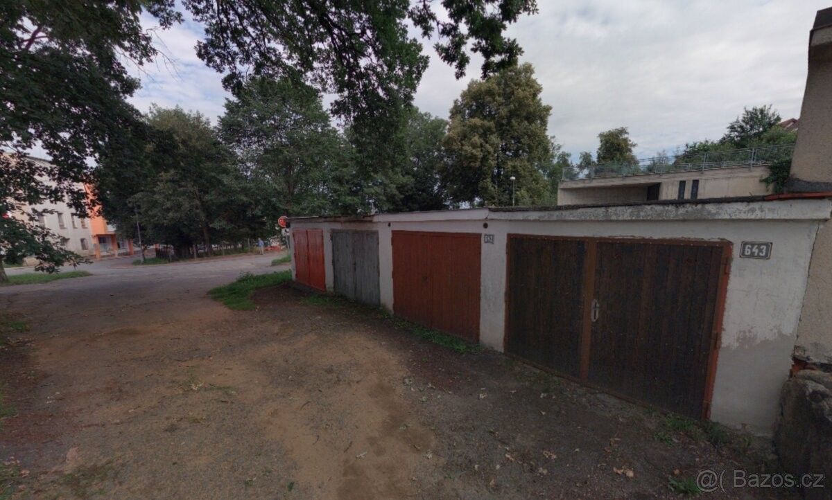 Garáže, Pelhřimov, 393 01