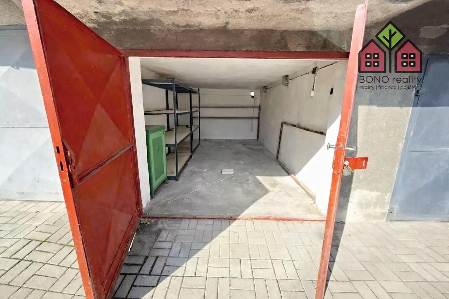 Garáže, Prokopa Holého, Lovosice, 19 m² - 1