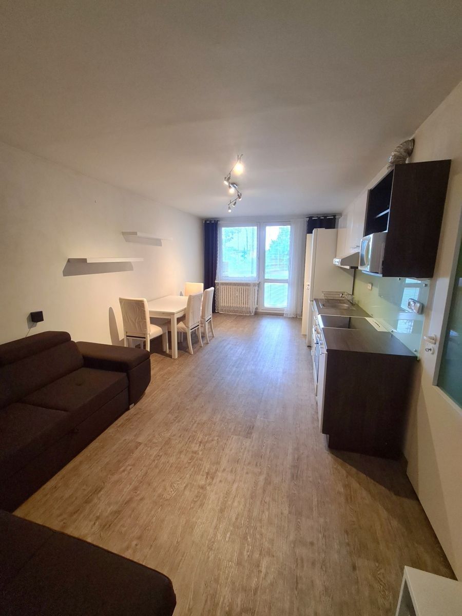Byt 2+kk · 46 m² · Bouřilova, Praha - Černý Most - 2