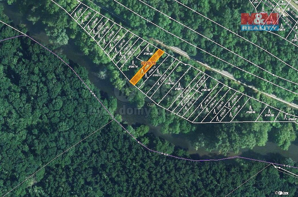 Les, 215 m²