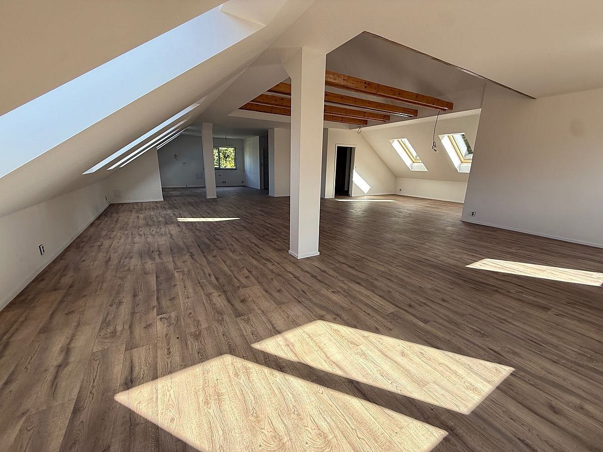 Byt · 138 m² · Karlštejn, okres Beroun - 3