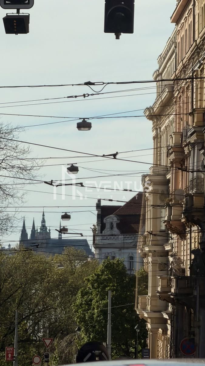 Činžovní dům · 1 520 m² · Korunní, Praha - 3