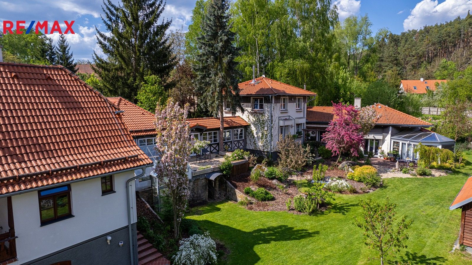 Rodinné domy, Borotice, 689 m²