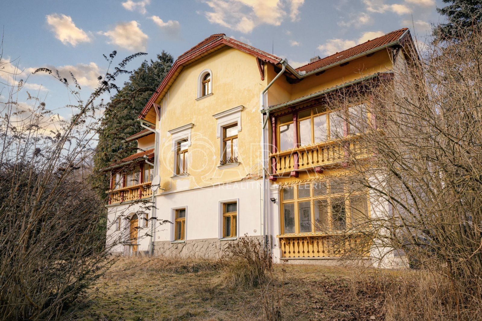 Rodinné domy, Ve vilách  , Senohraby, 324 m²