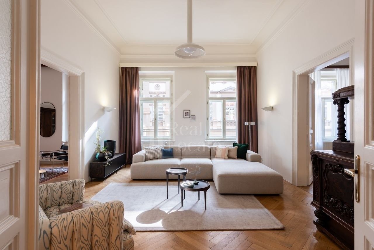 4+1, Betlémská, Praha, 144 m²