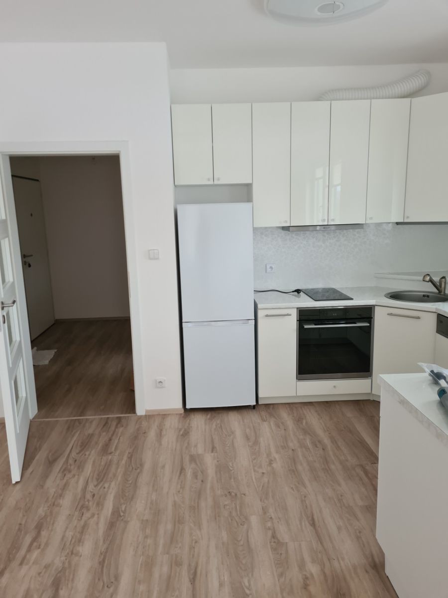 Byt 2+kk · 64 m² · Makedonská, Praha - Střížkov - 3