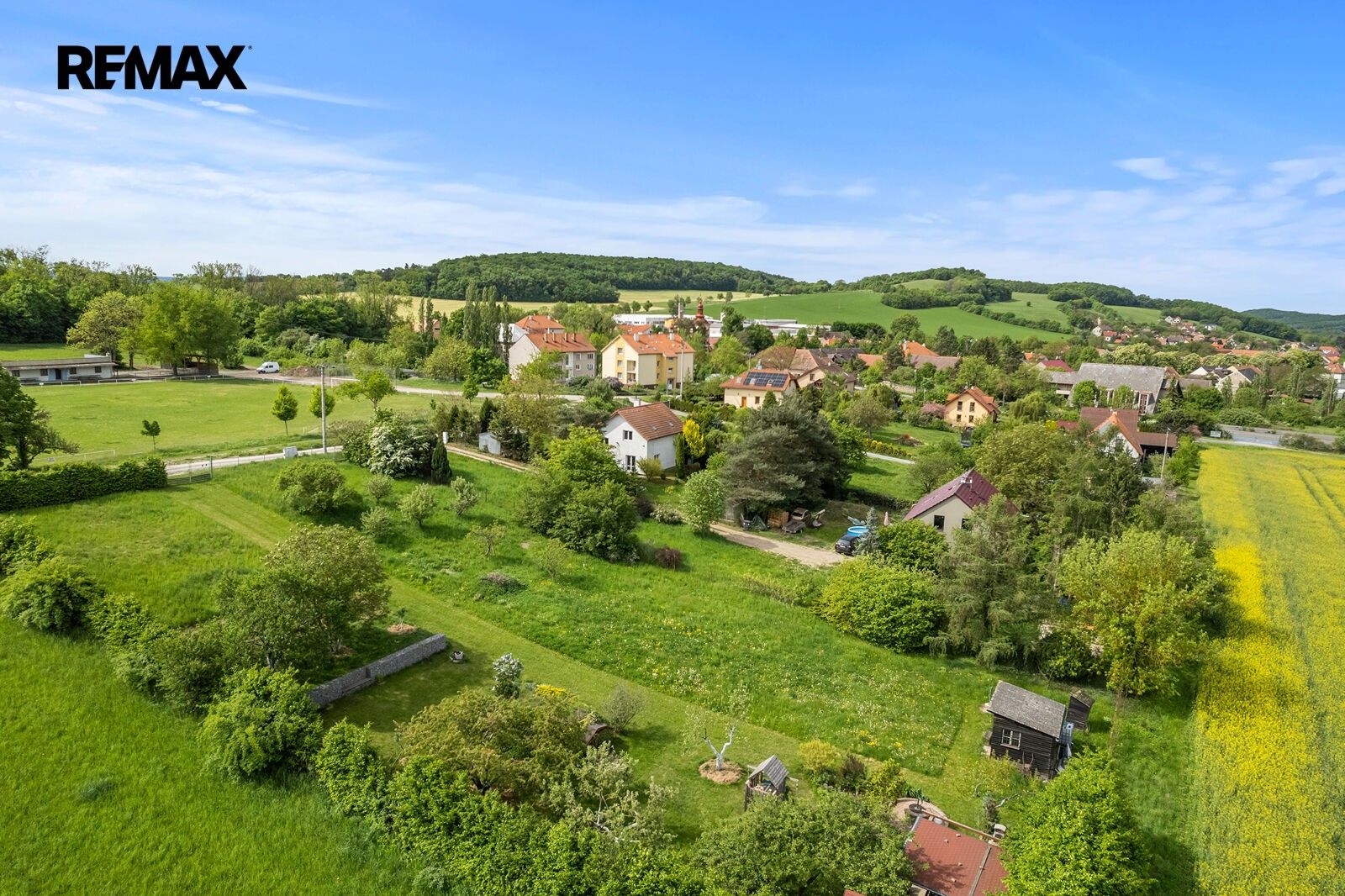 Prodej pozemek pro bydlení - Mořina, 950 m² - 5