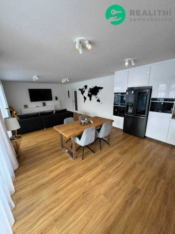 Rodinné domy, Syrovice, 204 m²