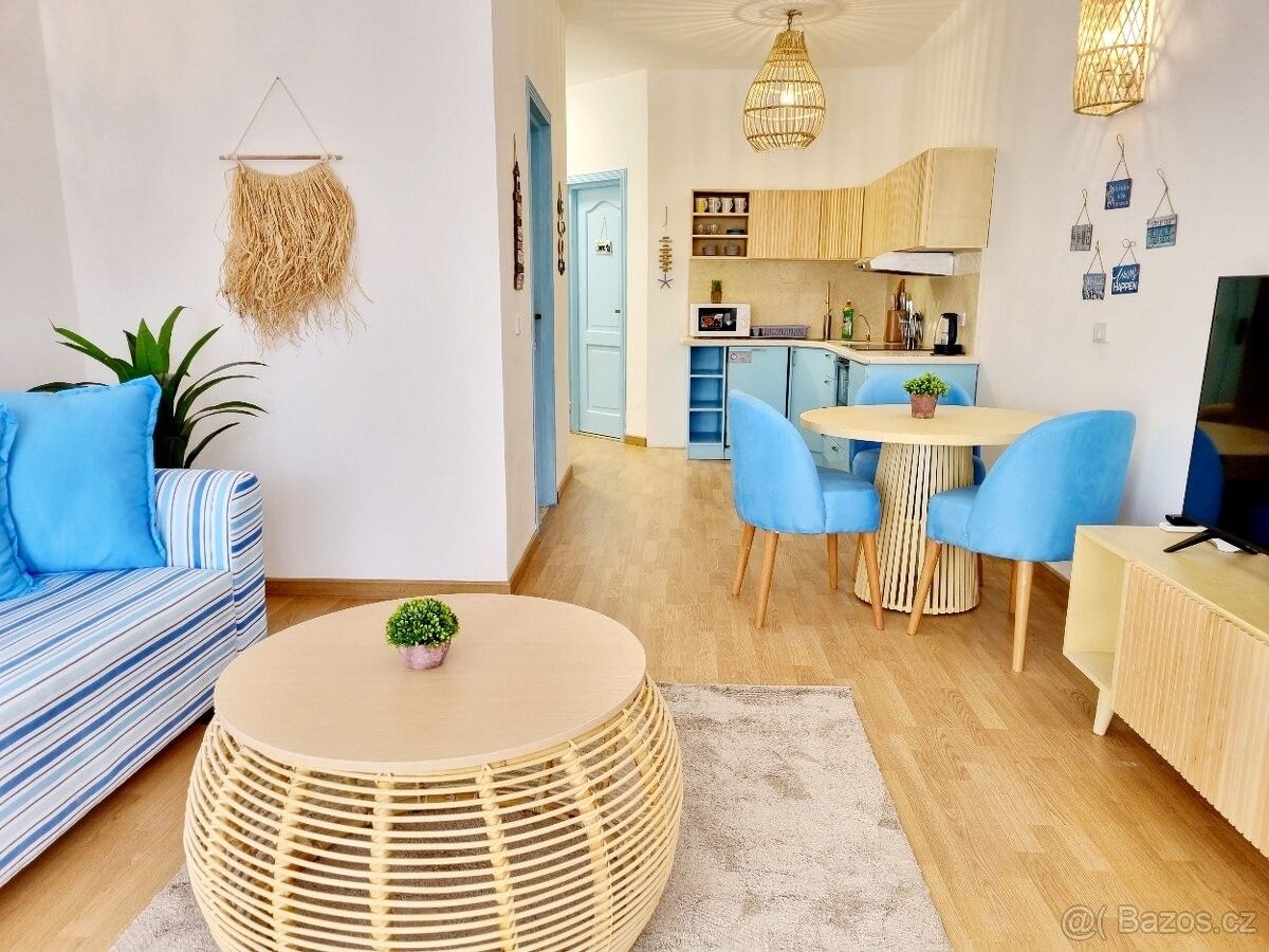 Prodej byt - 987 66, Zahraničí