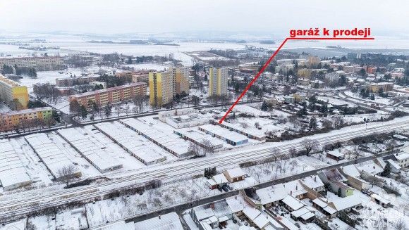 Garáže, Veselí nad Moravou, 698 01