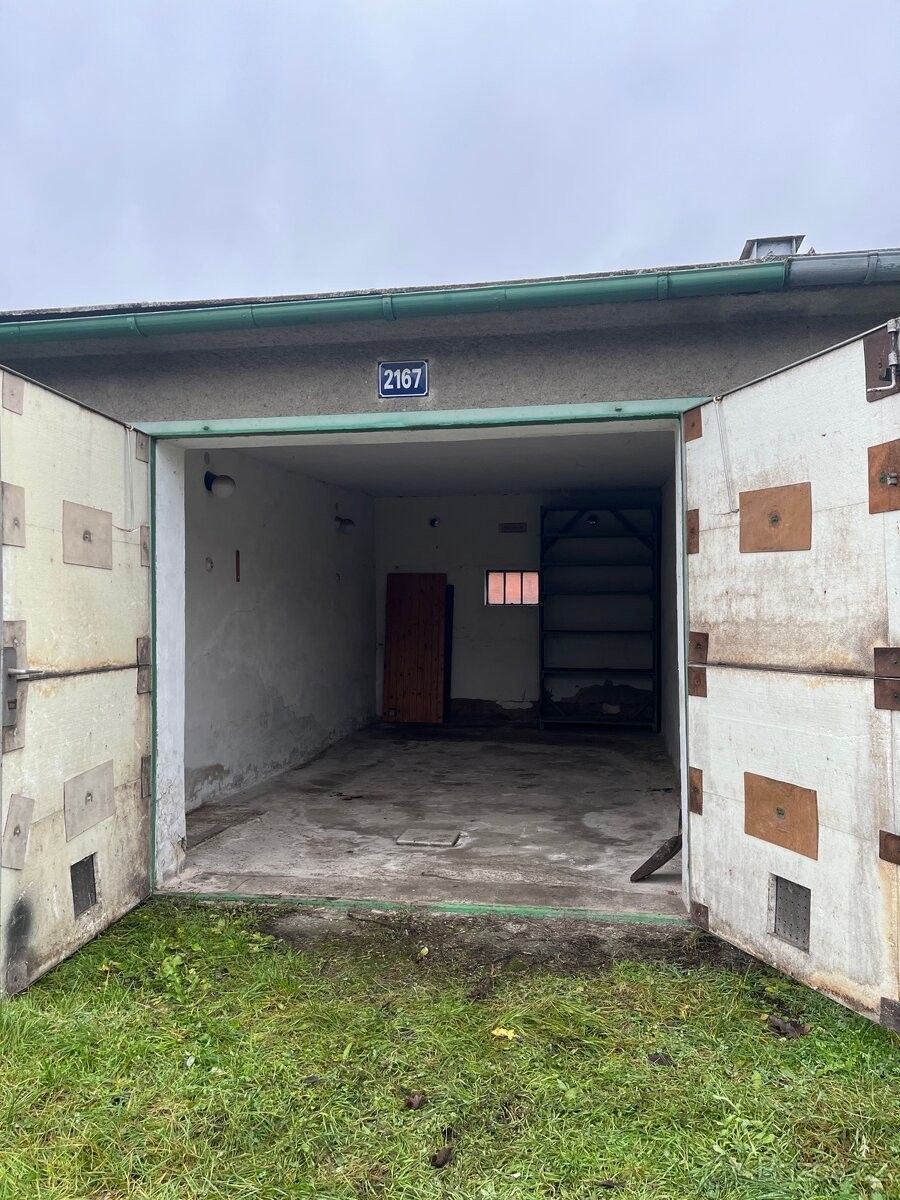 Garáže, Uničov, 783 91